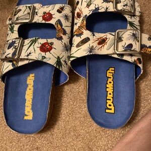 Loudmouth Bug Covered Sandals Women’s 12.5 / Men’s 11
